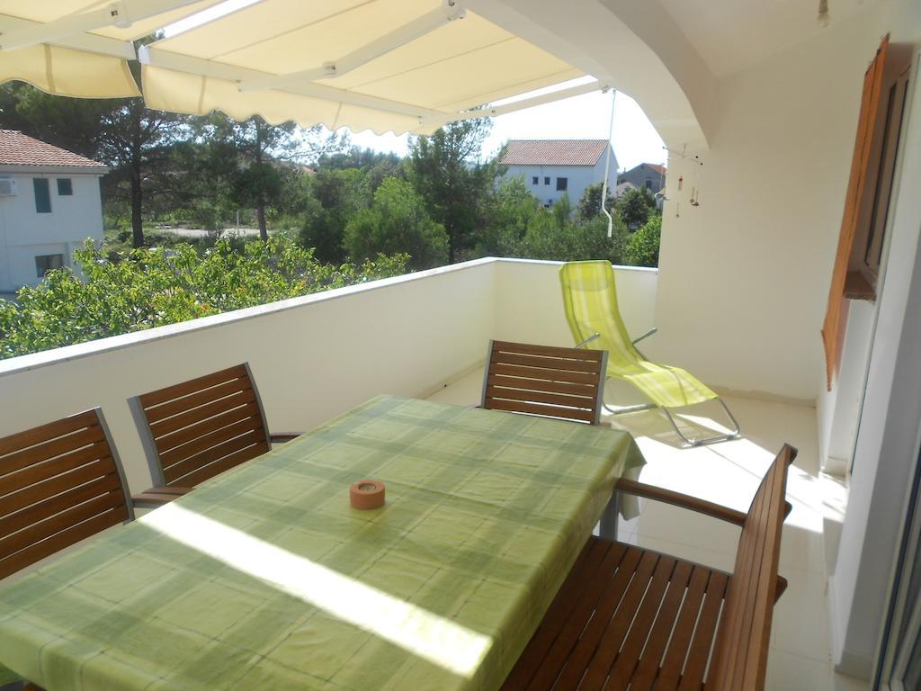 Apartment Niko Vir Rom bilde